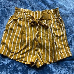 Ruffled Waist Shorts